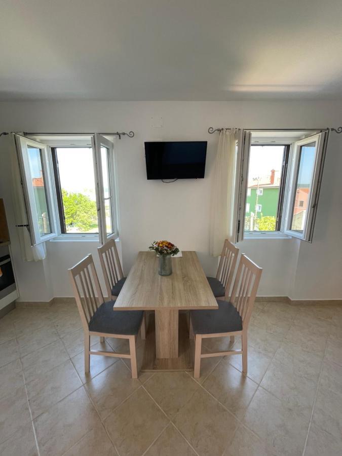 Ferienwohnung Oaza Nerezine Exterior foto